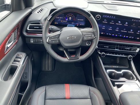 New 2026 Chevrolet Traverse RS image 17