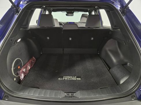 Used 2024 Toyota Corolla Cross S w/ Moonroof Package image 28