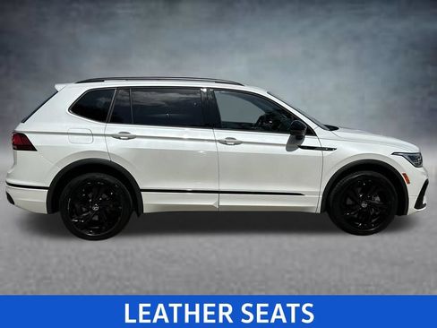 Certified 2023 Volkswagen Tiguan SE R-Line FWD image 9