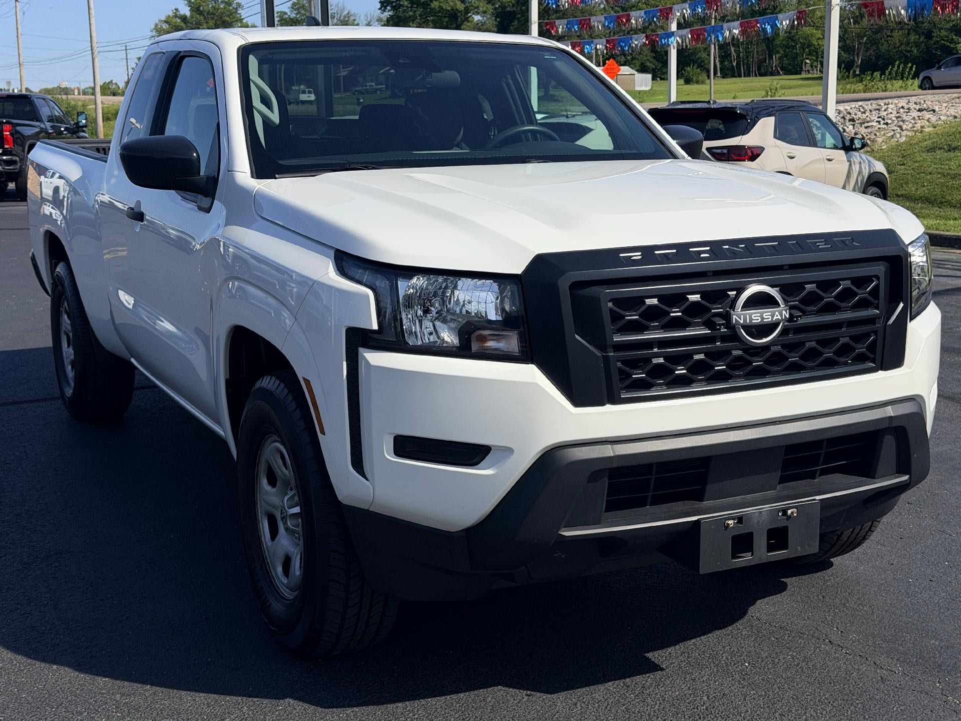 Used 2024 Nissan Frontier S w/ S Utility Package RWD image 3