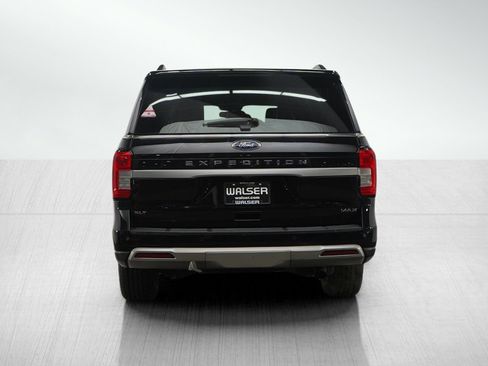 Used 2023 Ford Expedition Max XLT image 5