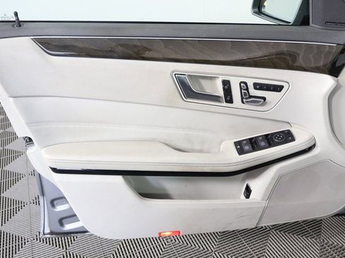 Used 2014 Mercedes-Benz E 350 Sedan image 11