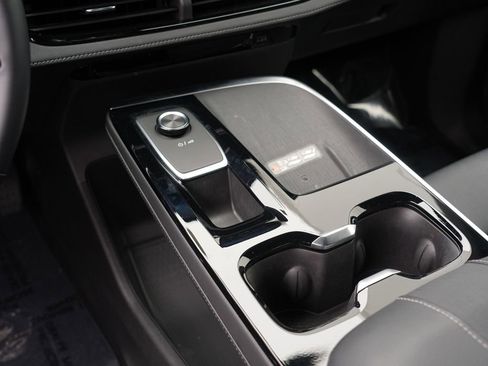 Used 2025 Buick Enclave Preferred image 24