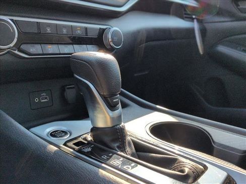 Used 2023 Nissan Altima 2.5 S FWD image 12