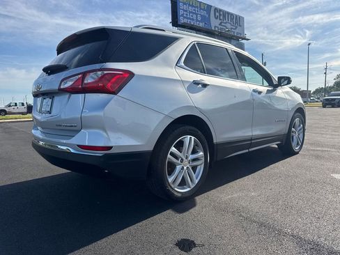 Used 2021 Chevrolet Equinox Premier AWD/4WD image 8