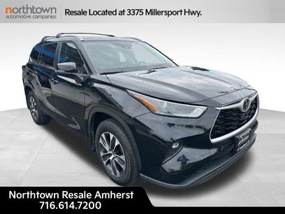 Used 2023 Toyota Highlander XLE