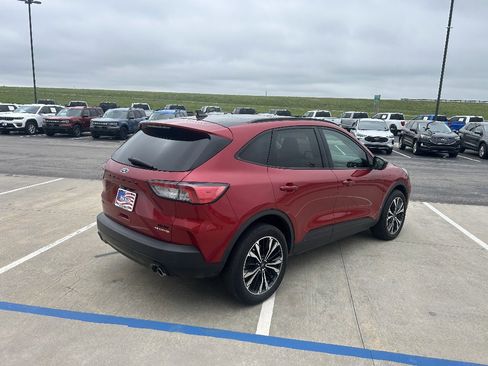 Used 2022 Ford Escape SEL w/ SEL Stealth AWD Package image 5