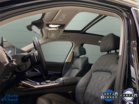Used 2024 BMW X7 xDrive40i w/ Premium Package image 19