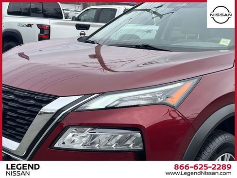 Used 2023 Nissan Rogue SV image 9