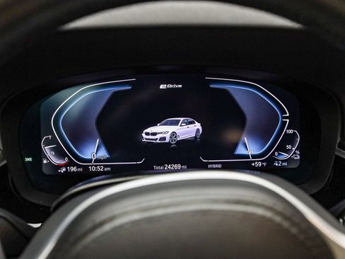 Certified 2023 BMW 530e w/ M Sport Package image 26