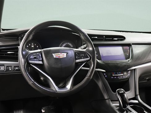 Used 2020 Cadillac XT6 Premium Luxury image 8