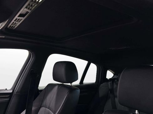 Used 2018 BMW X4 M40i AWD/4WD image 38