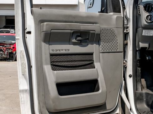 Used 2013 Ford E-350 and Econoline 350 Extended Super Duty w/ PWR Group image 31