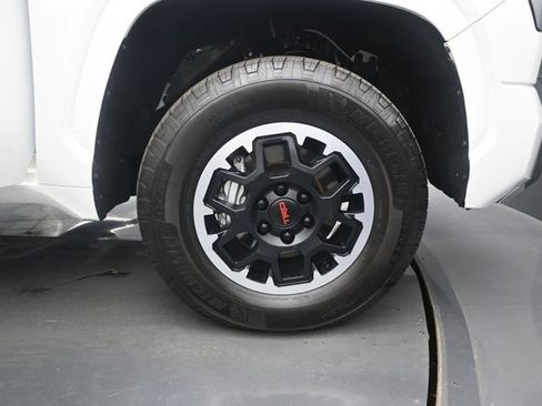Used 2026 Toyota Tundra SR AWD/4WD image 17