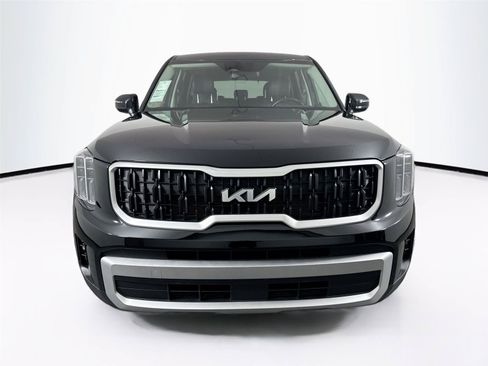 Used 2023 Kia Telluride LX FWD image 8
