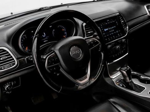 Used 2021 Jeep Grand Cherokee Limited image 15