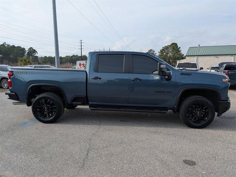Used 2025 Chevrolet Silverado 2500 Custom w/ Custom Convenience Package image 3