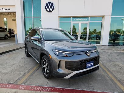 New 2026 Volkswagen Tiguan SE