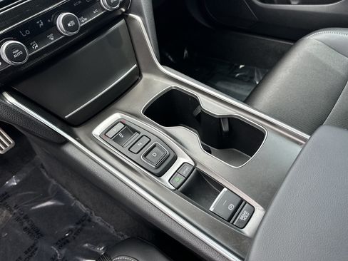 Used 2021 Honda Accord Sport image 26