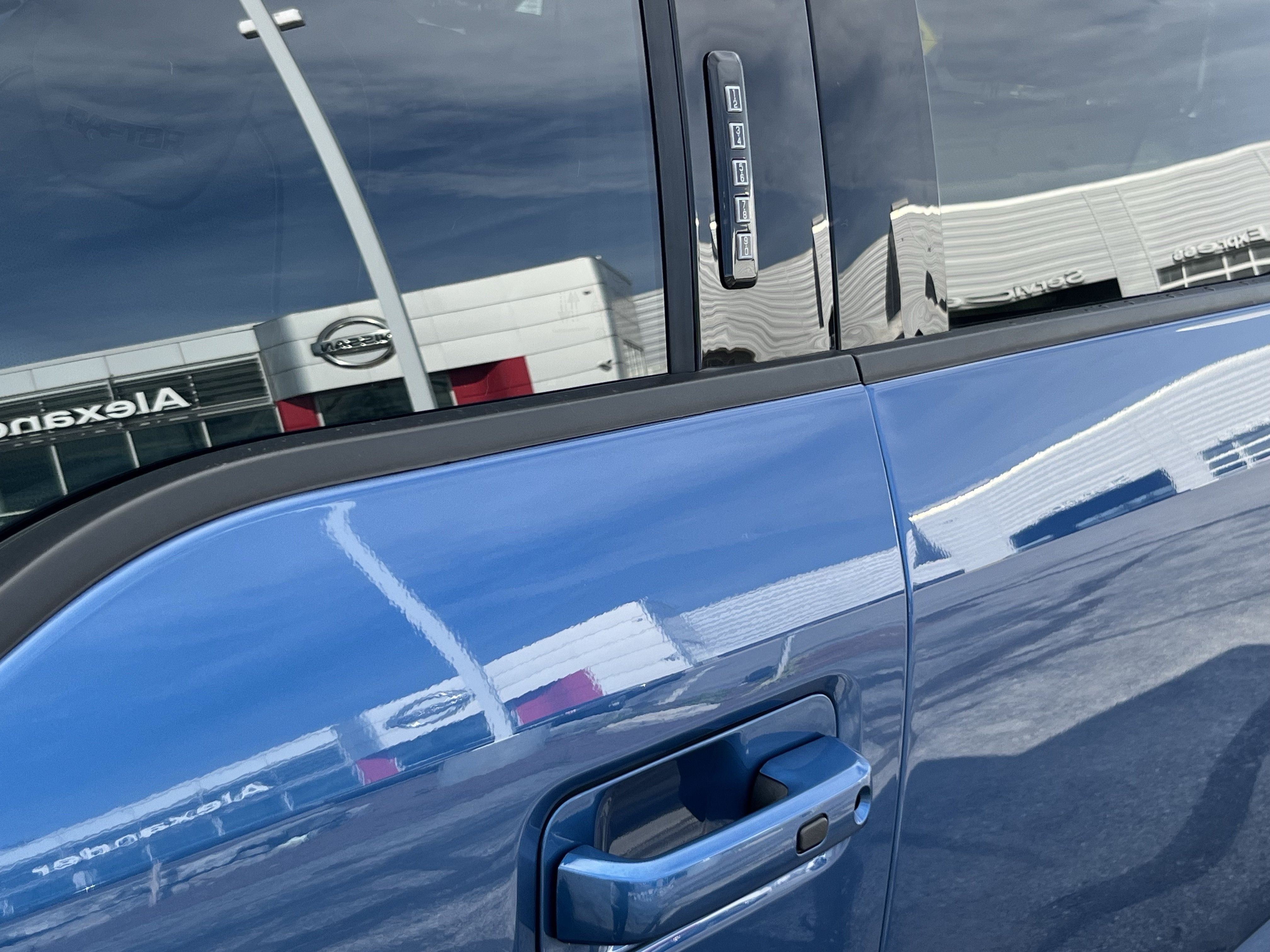 Used 2020 Ford F150 Raptor w/ Equipment Group 802A Luxury AWD/4WD image 14