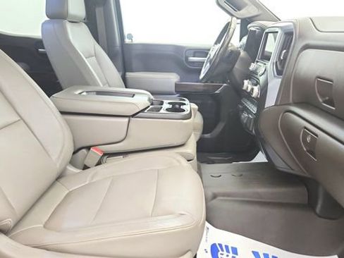 Used 2019 GMC Sierra 1500 SLT w/ X31 Off-Road Package AWD/4WD image 21