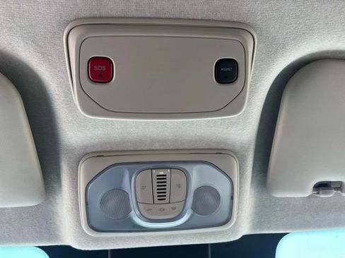 Used 2024 RAM ProMaster 2500 w/ Convenience Group image 24