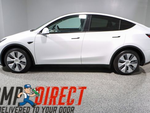 Used 2023 Tesla Model Y Long Range image 10