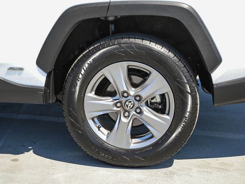 Certified 2025 Toyota RAV4 XLE AWD/4WD image 11