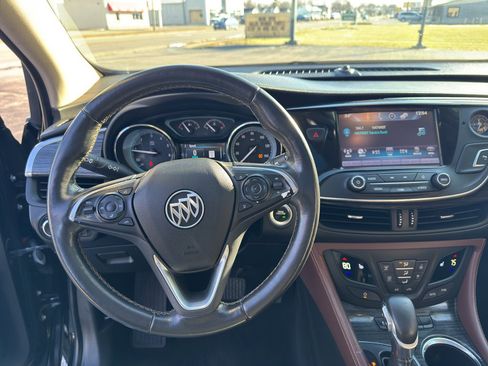 Used 2017 Buick Envision Essence AWD/4WD image 9