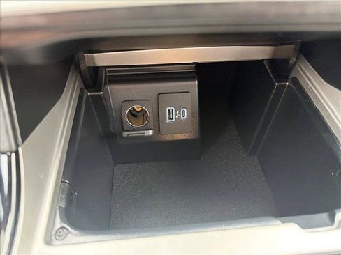 Used 2022 Ford Explorer ST-Line w/ Class IV Trailer Tow Package RWD image 12