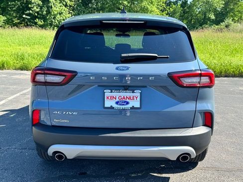 Certified 2025 Ford Escape Active w/ Cold Weather Package FWD image 10