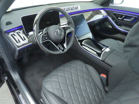 New 2026 Mercedes-Benz S 580e 4MATIC Sedan image 10