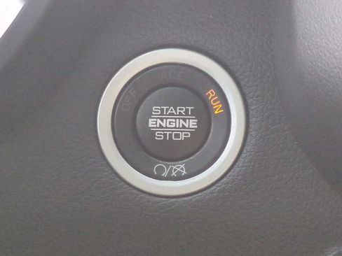Used 2022 RAM 2500 Big Horn w/ Level A Equipment Group AWD/4WD image 33
