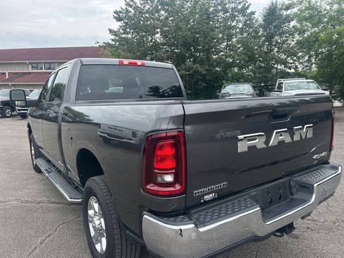 Used 2026 RAM 2500 Big Horn AWD/4WD image 7