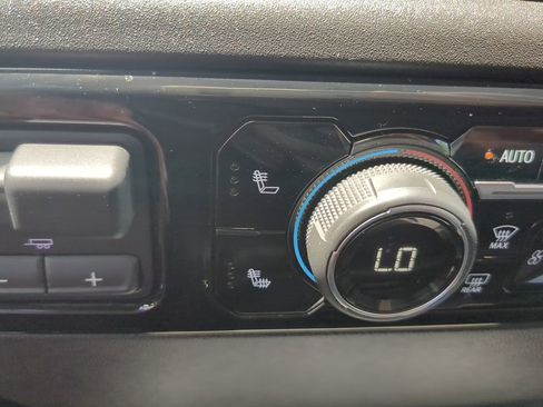 Certified 2024 Chevrolet Silverado 2500 LTZ image 22