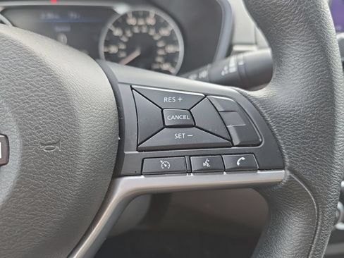 Used 2025 Nissan Altima 2.5 SV AWD/4WD image 20