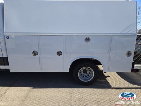 New 2025 Ford Transit 350 Base image 5