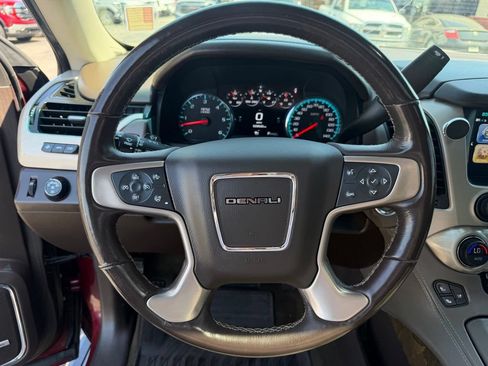 Used 2018 GMC Yukon Denali w/ Denali Ultimate Package AWD/4WD image 35