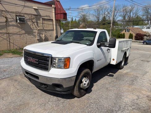 Used 2011 GMC Sierra 3500 W/T w/ Snow Plow Prep Package AWD/4WD image 2
