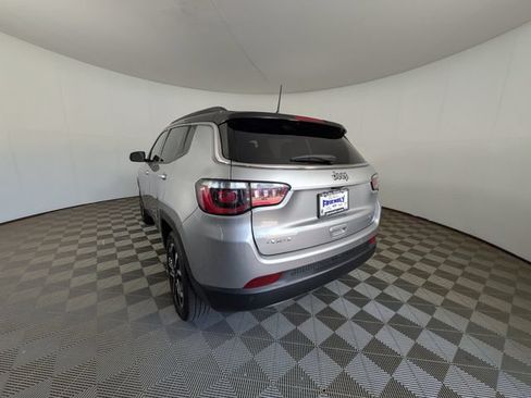Used 2023 Jeep Compass Limited AWD/4WD image 10