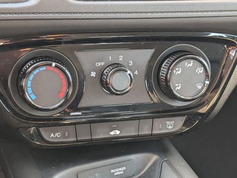 Used 2019 Honda HR-V LX image 33