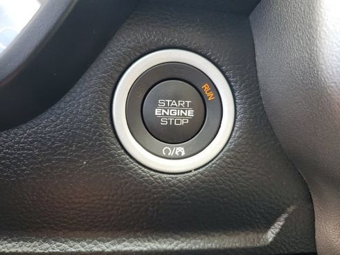 Used 2019 RAM 1500 Big Horn AWD/4WD image 11