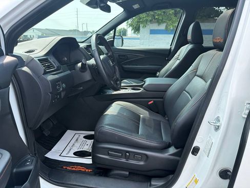 Used 2024 Honda Passport TrailSport image 17