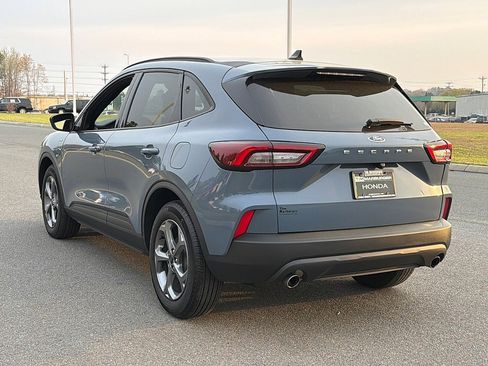 Used 2025 Ford Escape ST-Line image 4