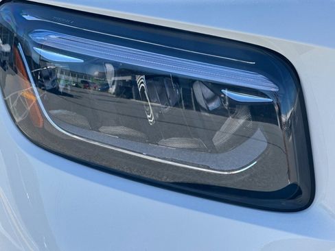 New 2026 Mercedes-Benz GLB 35 AMG 4MATIC image 10