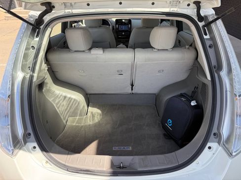 Used 2015 Nissan Leaf SV w/ LED & Quick Charge Package FWD image 44