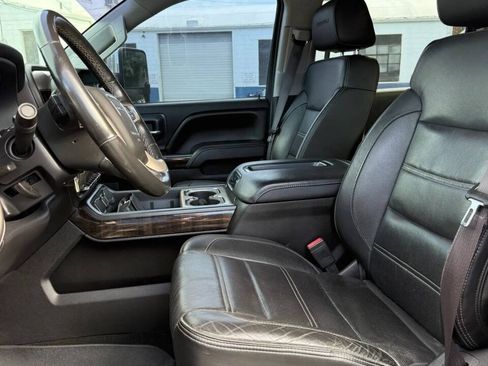 Used 2015 GMC Sierra 2500 Denali w/ Duramax Plus Package AWD/4WD image 8