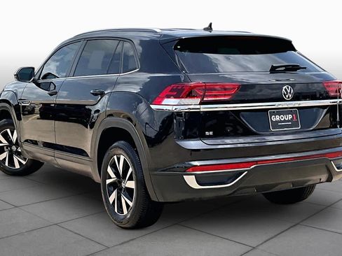Used 2022 Volkswagen Atlas Cross Sport SE FWD image 12