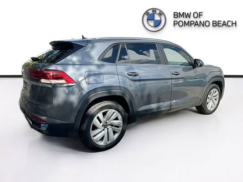 Used 2022 Volkswagen Atlas Cross Sport SE image 5