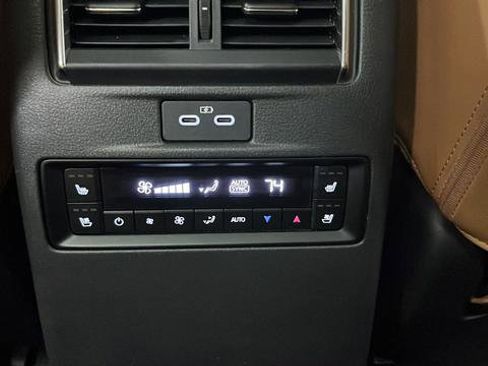 Used 2024 MAZDA CX-90 3.3 Turbo S w/ Premium Plus image 9